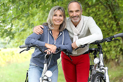 Senior-Couple-with-Bicycle